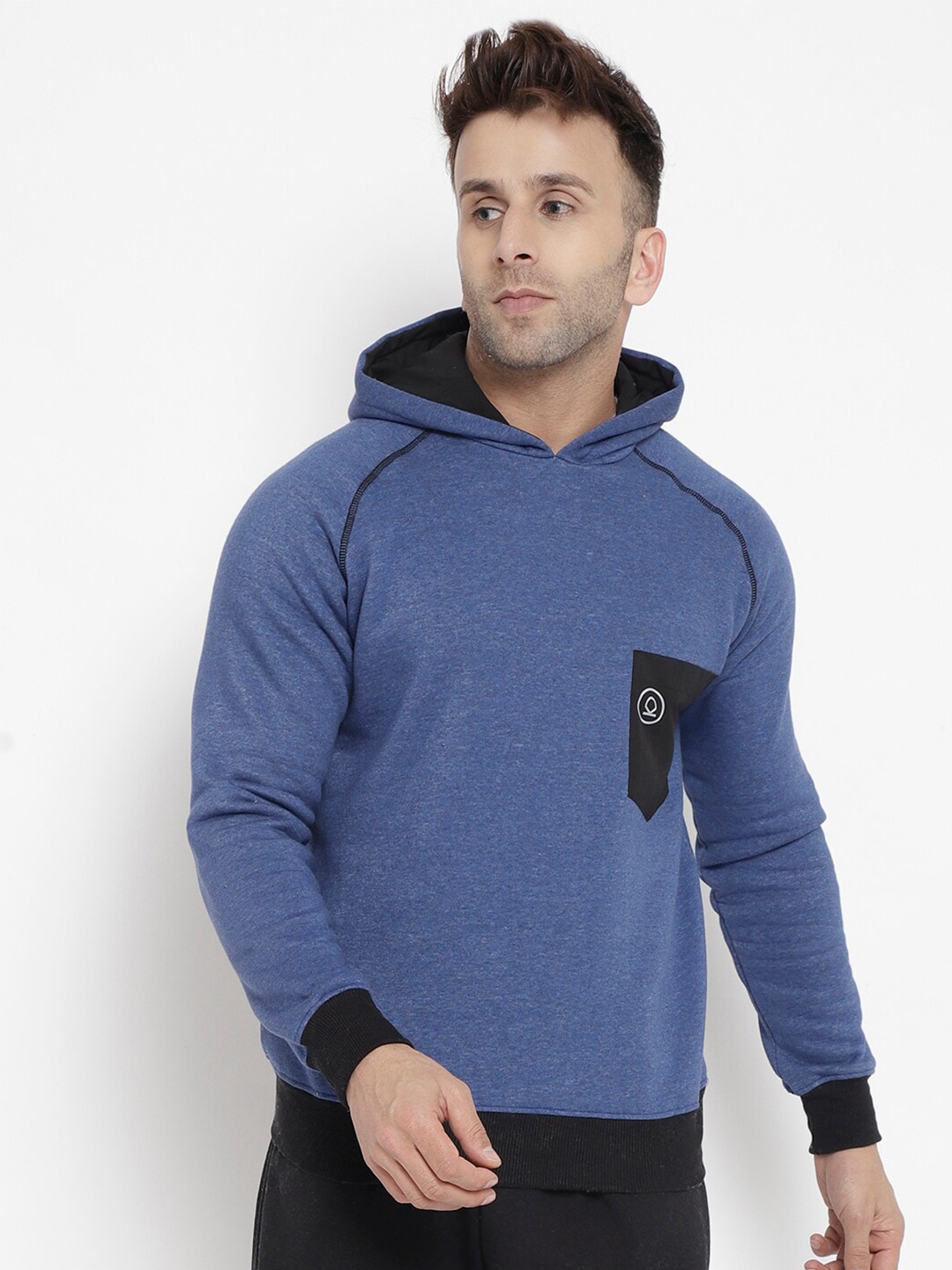 

CHKOKKO Men Blue Hooded Fleece Sweatshirt