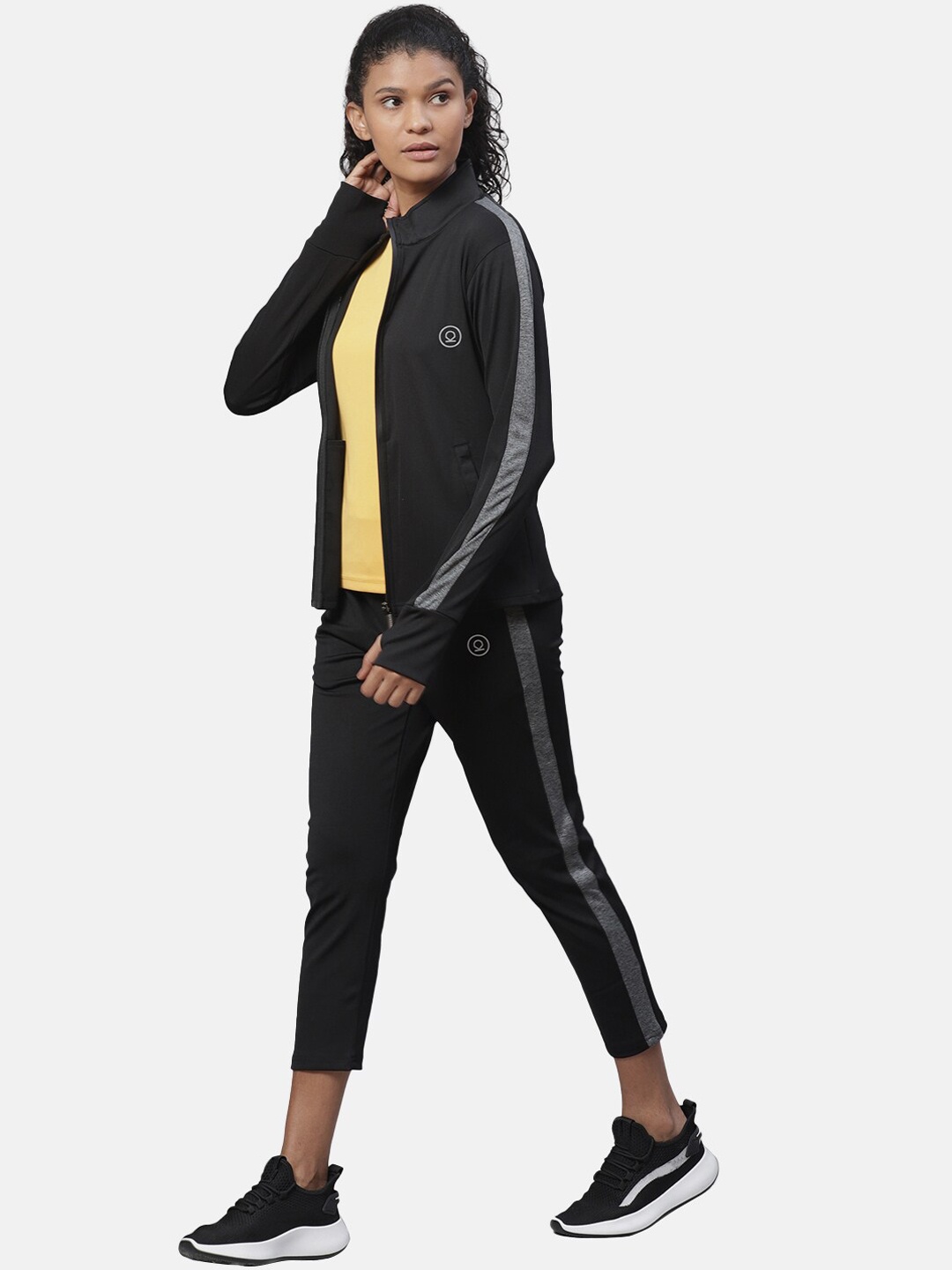 

Chkokko Women Black Solid Tracksuit