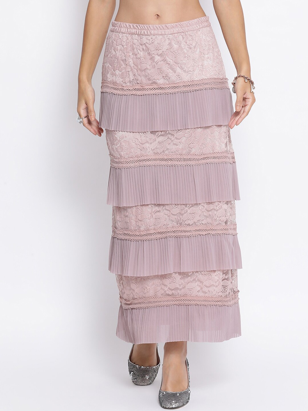 

LELA Woman Rose pink net frill skirt with lace