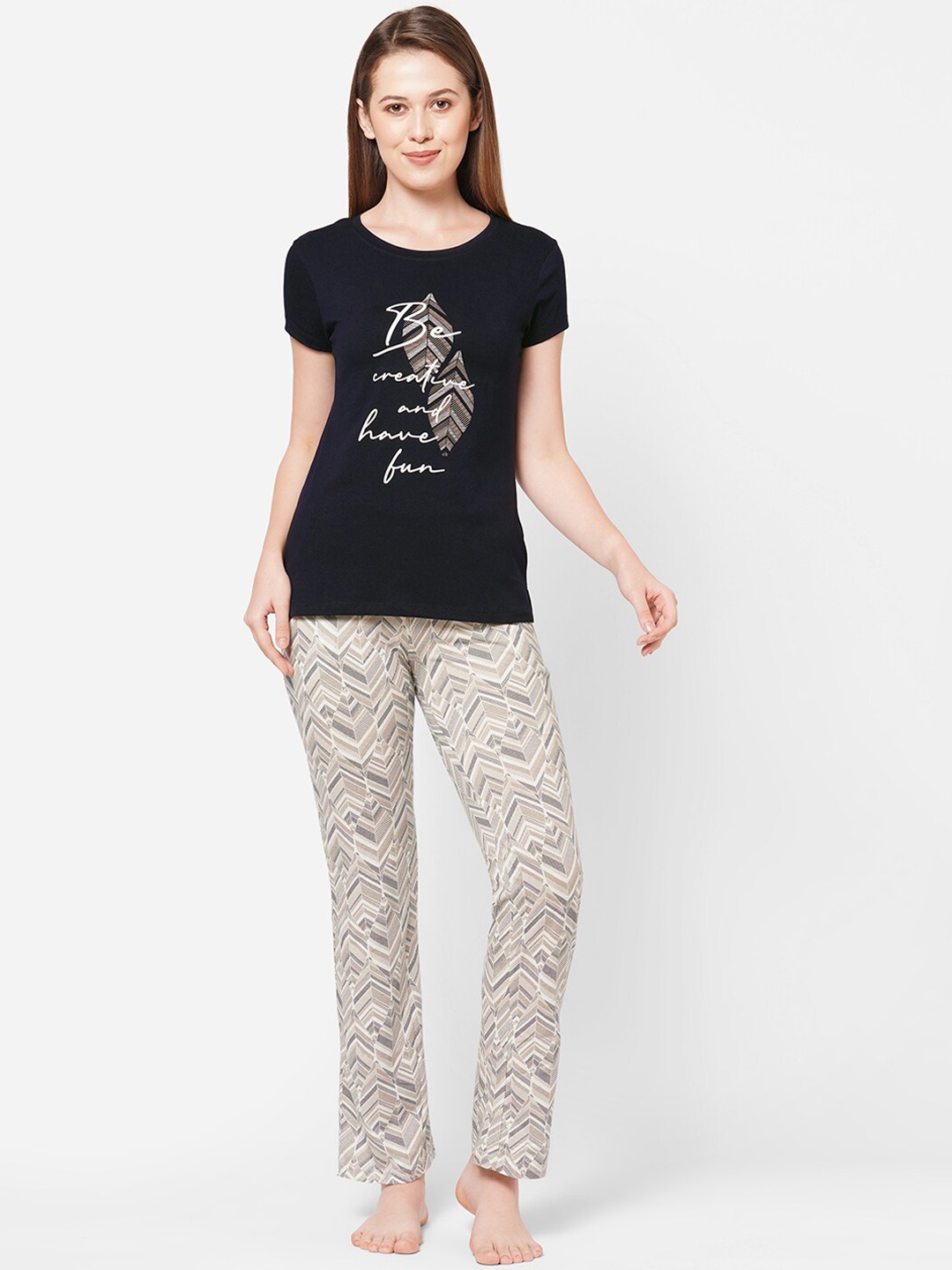 

Sweet Dreams Women Navy Blue & Beige Printed Night suit