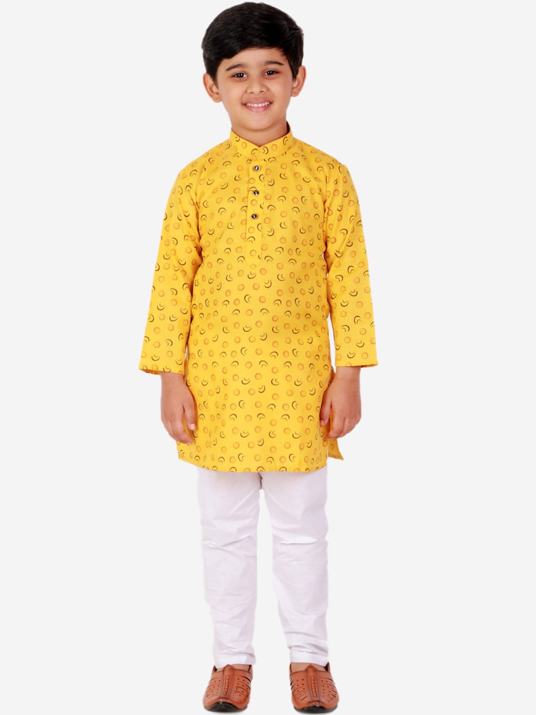 

Pro-Ethic STYLE DEVELOPER Boys Yellow & White Printed Kurta With Pyjamas
