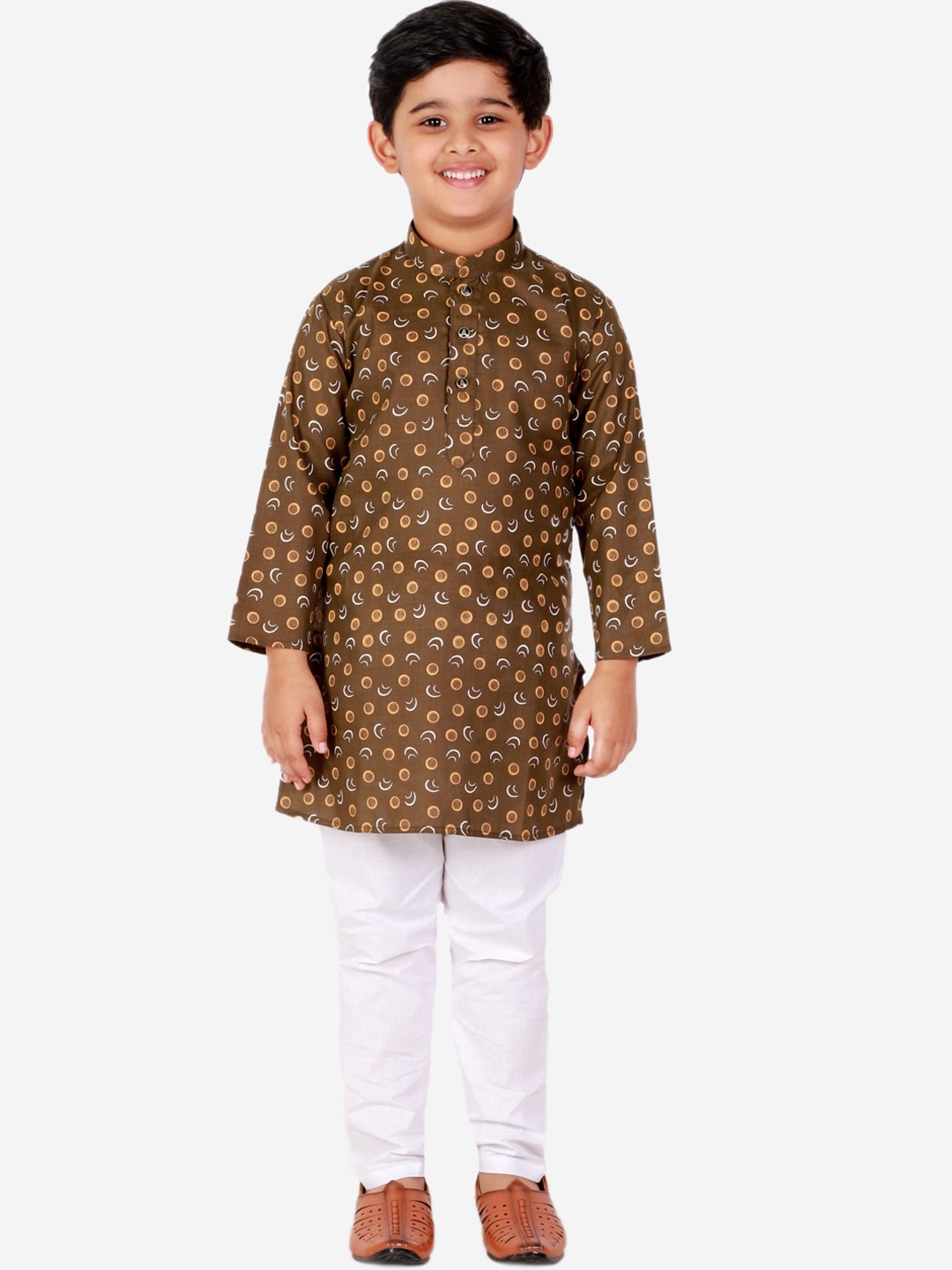 

Pro-Ethic STYLE DEVELOPER Boys Green Printed Kurta with Pyjamas