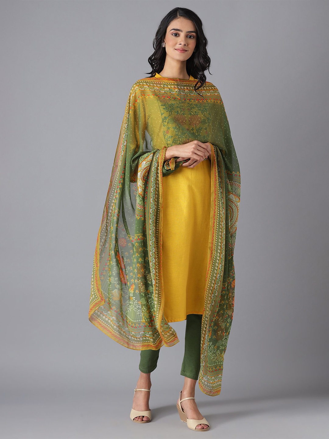 

AURELIA Green & Yellow Printed Dupatta