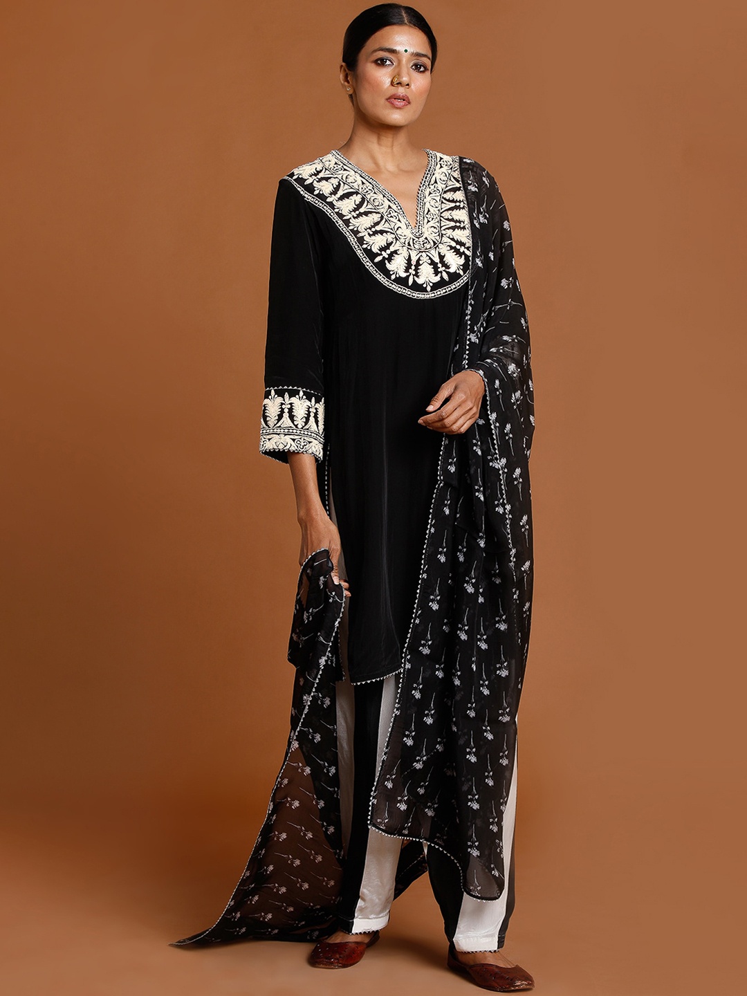 

Masaba Women Black Floral Kurta with Pants & With Dupatta