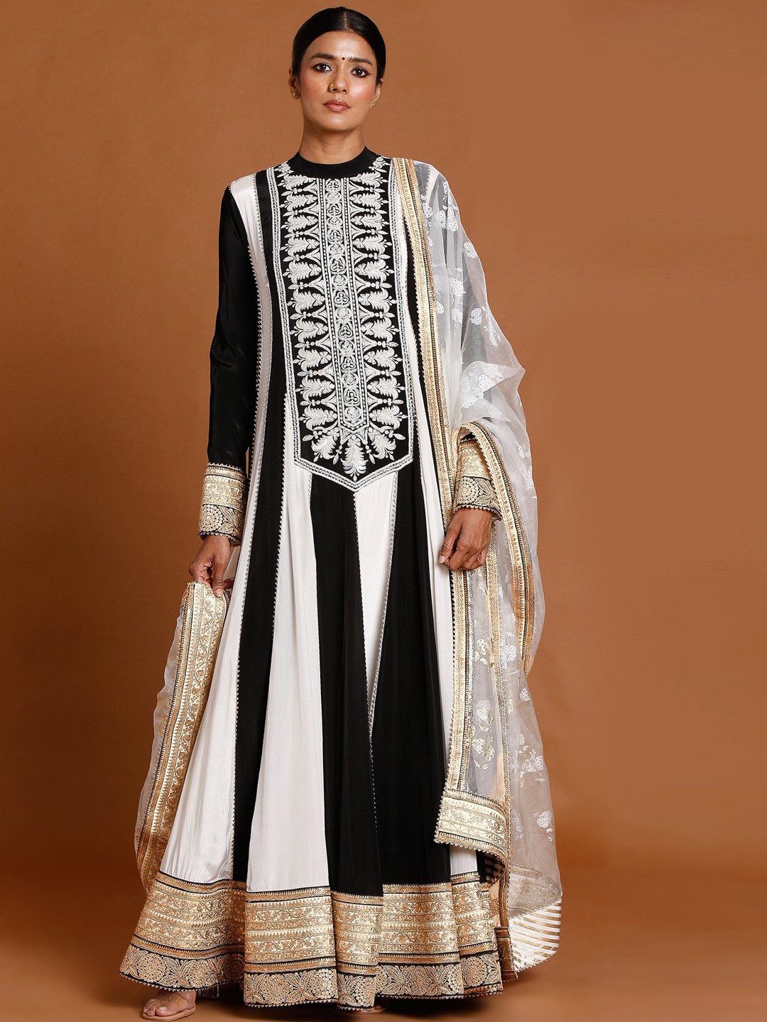 

Masaba Women Black Embroidered Kurti with Skirt & With Dupatta