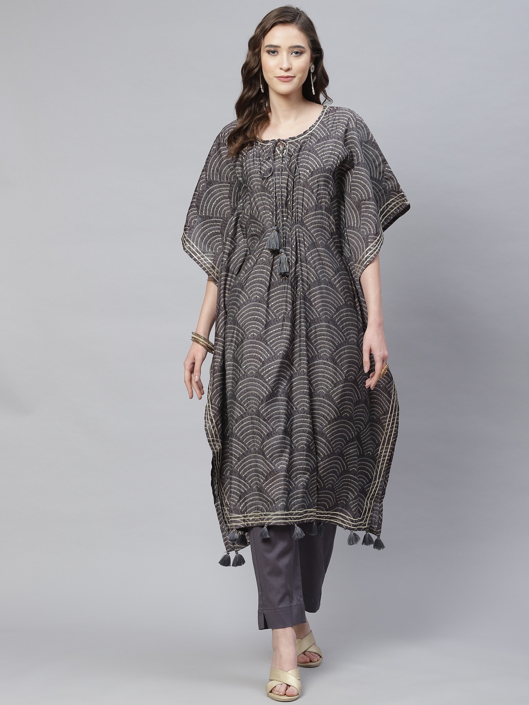 

Divena Women Grey Bandhani Printed Sequinned Kaftan Kurta with Trousers