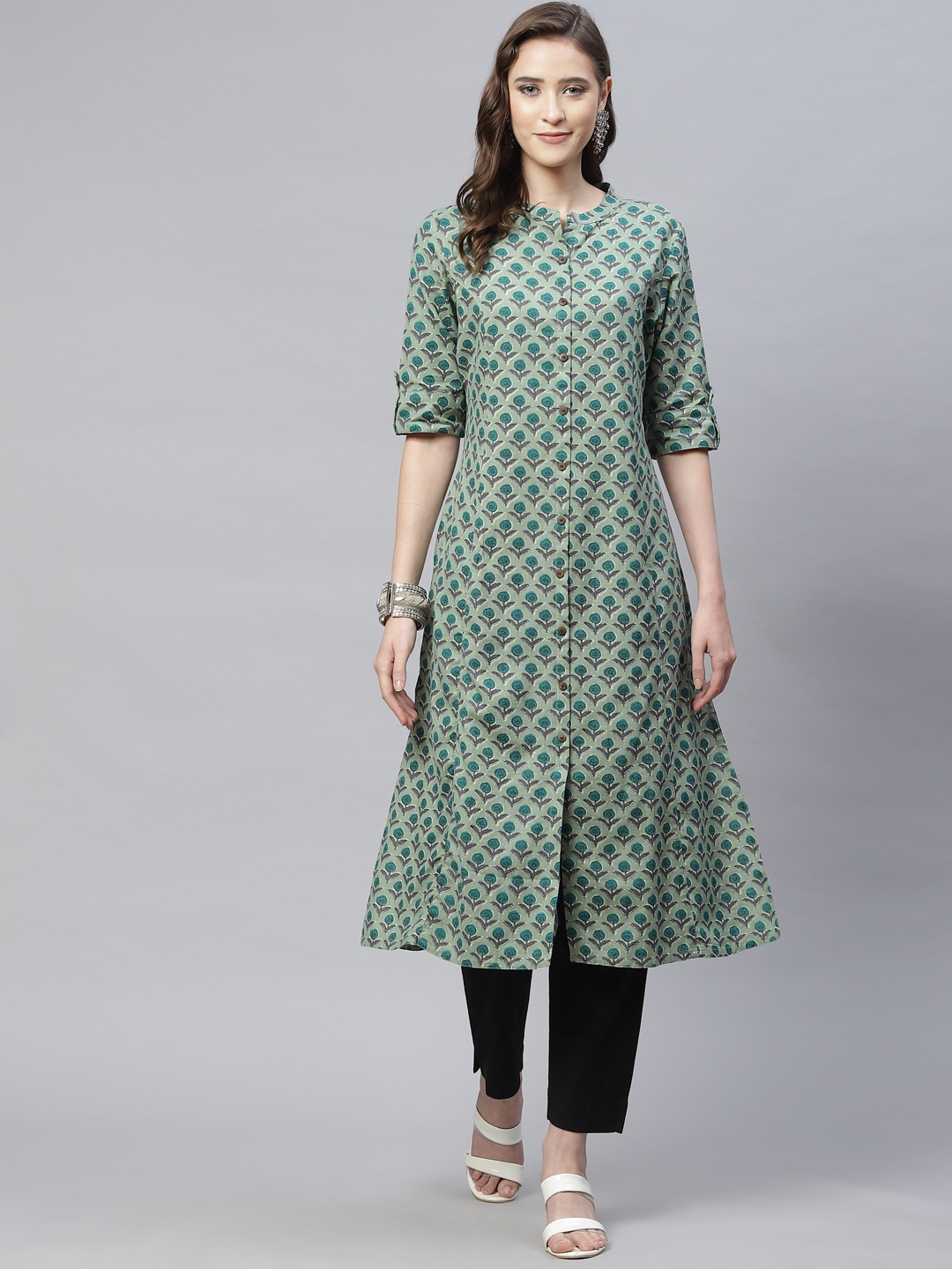 

Divena Women Green Ethnic Motifs Printed Floral Kurta
