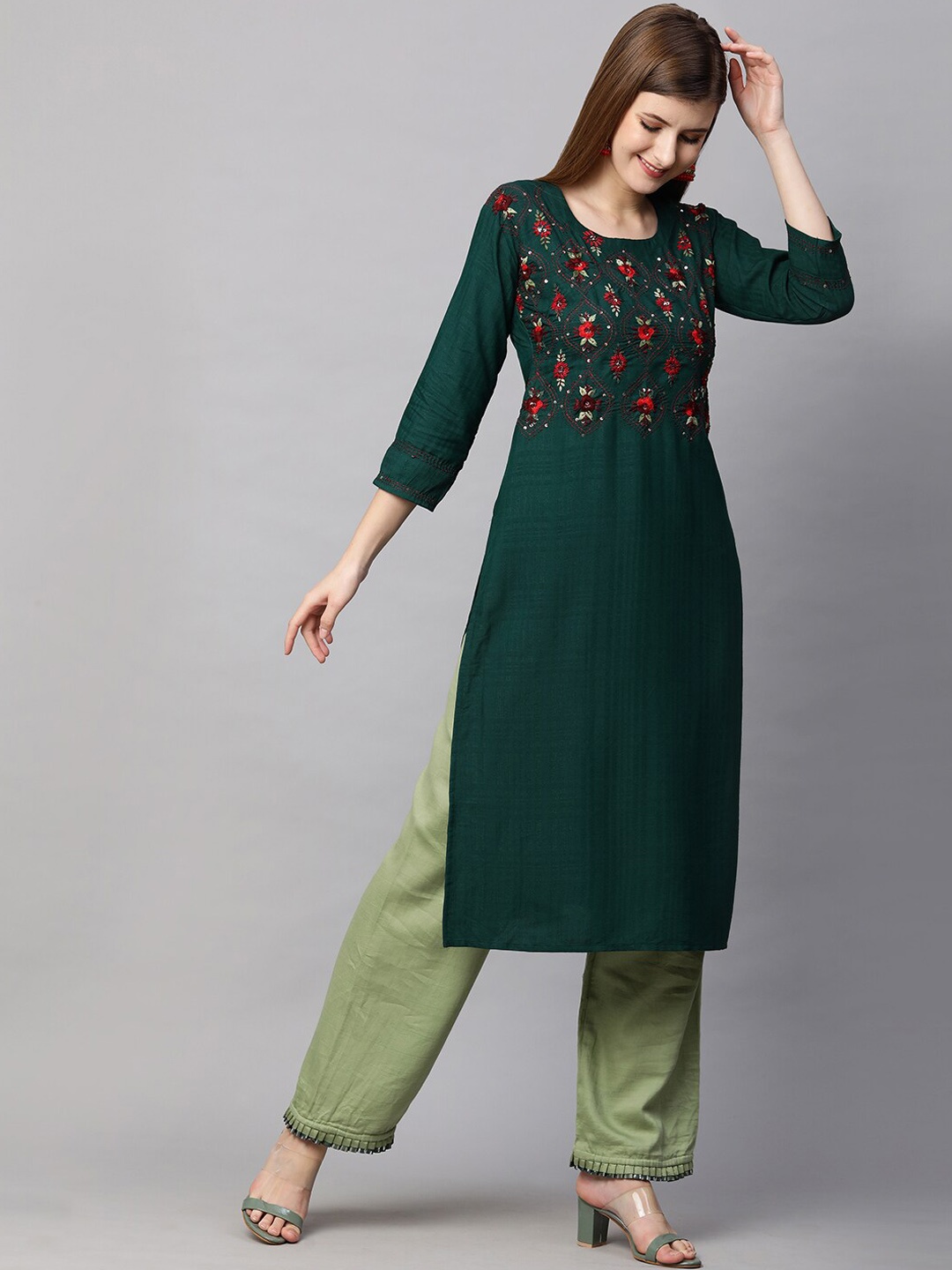 

FASHOR Women Green Floral Embroidered Thread Work Kurta