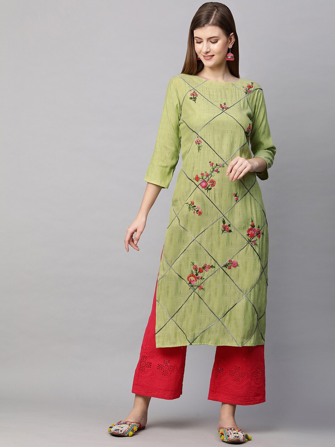 

FASHOR Women Green Embroidered Straight Kurta