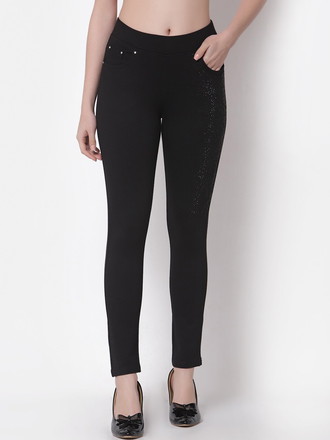 

Westwood Women Black Crystal Embellished Jeggings