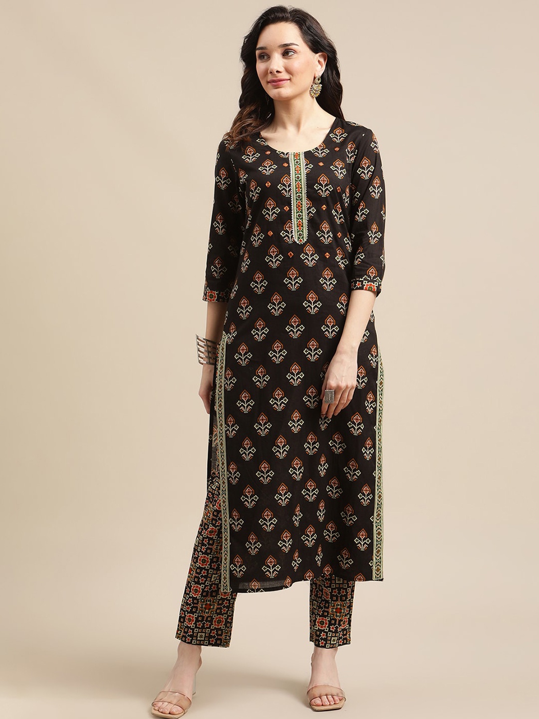 

Varanga Women Black Ethnic Motifs Printed Patchwork Pure Cotton Kurta with Trousers