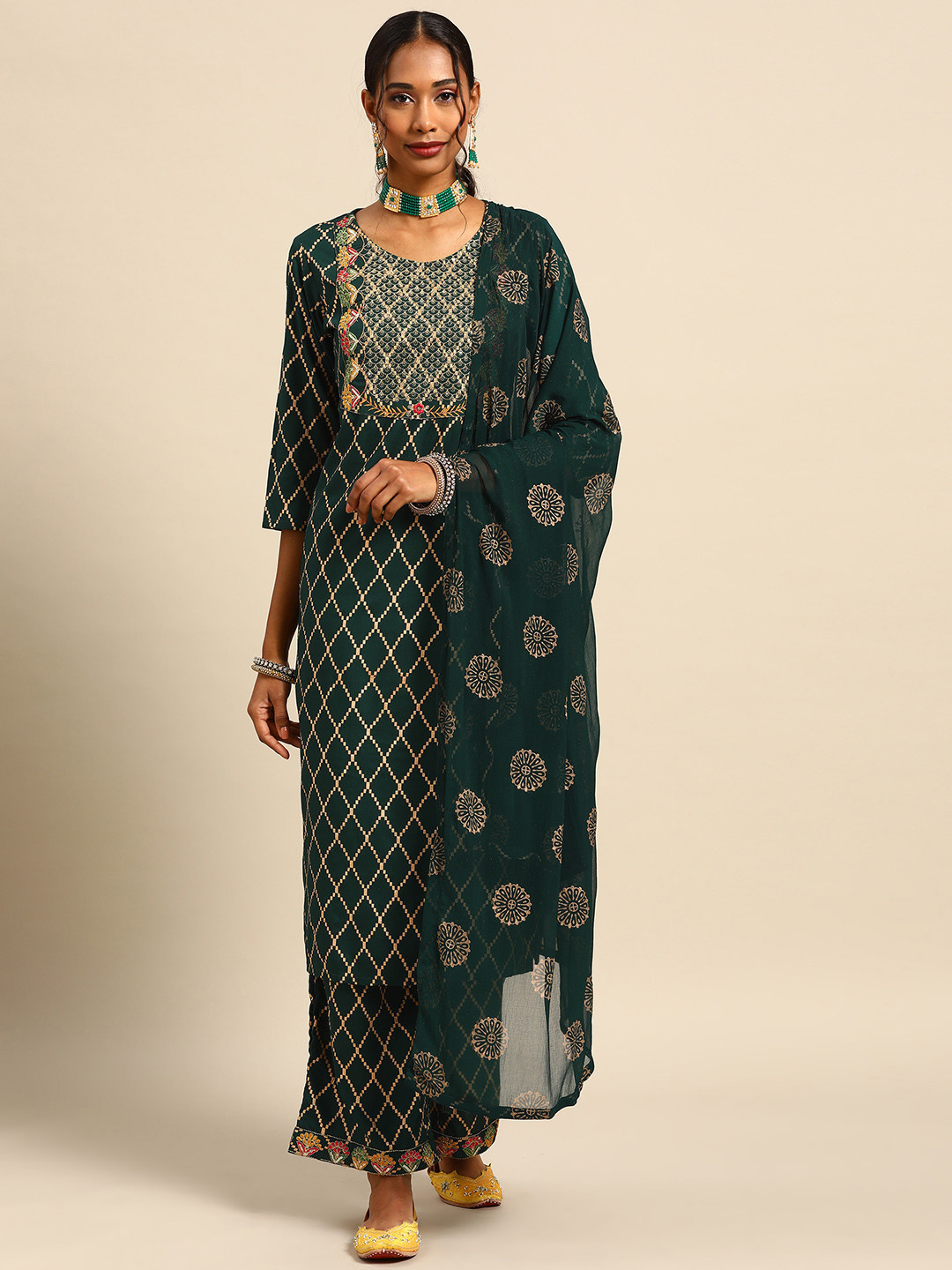 

Prakhya Women Green Printed Kurta Set & Dupatta With Sequinned Detail