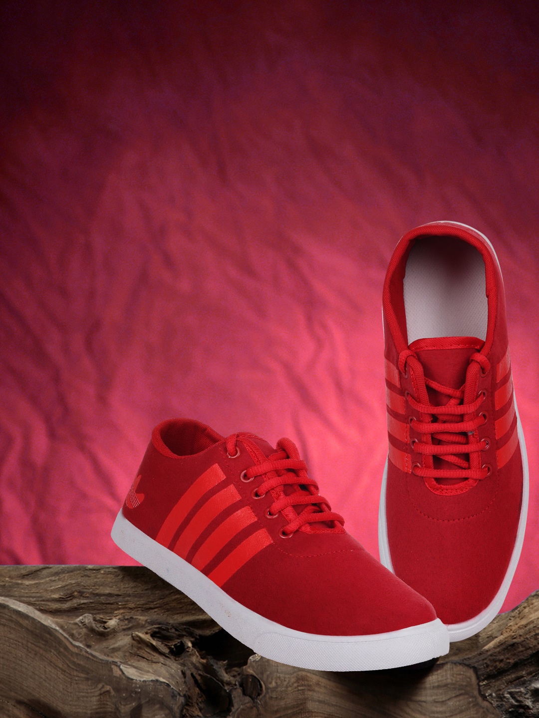 

Longwalk Men Red Lace-Up Round Toe Sneakers