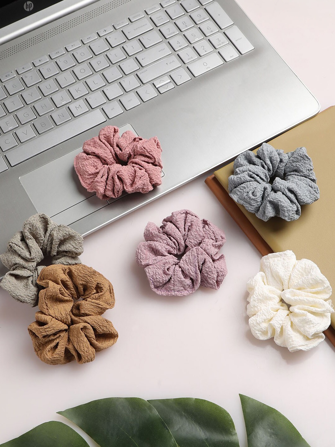 

AccessHer Women Set Of 6 Multi Color Ponytail Holders