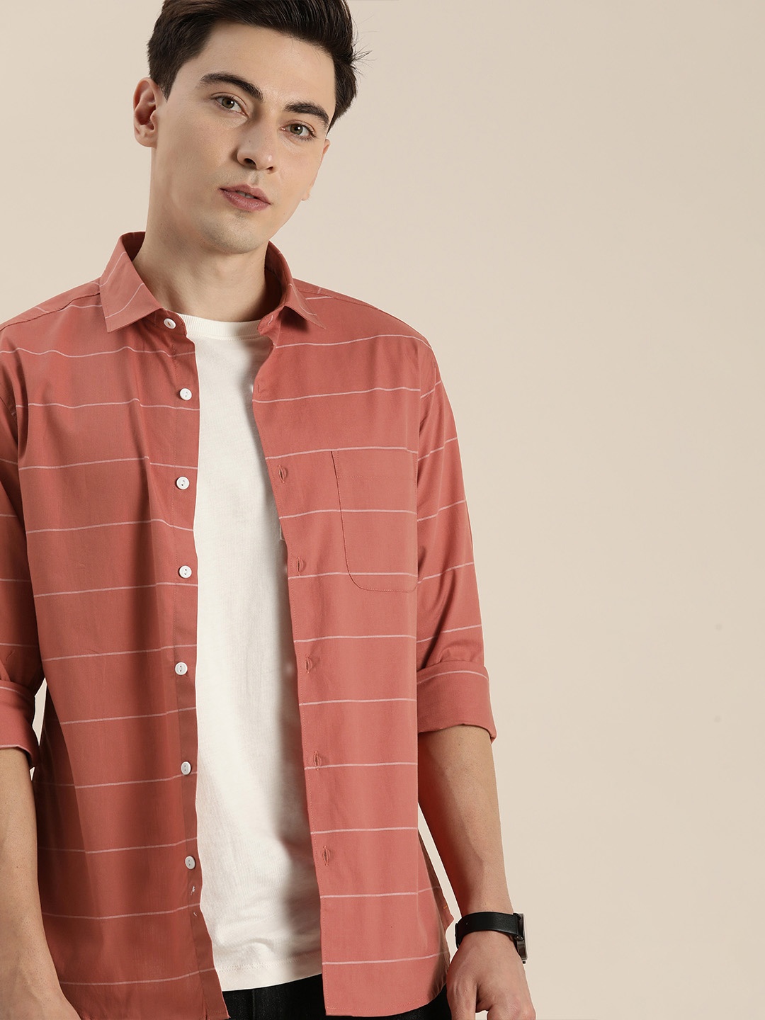 

INVICTUS Men Peach-Coloured Pure Cotton Striped Casual Shirt