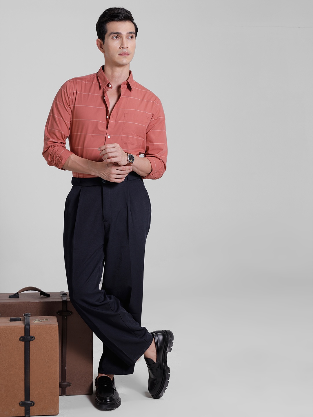 

INVICTUS Men Peach-Coloured Pure Cotton Striped Casual Shirt