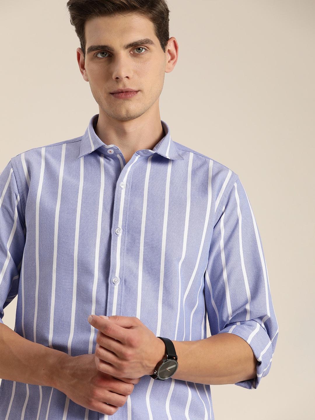 

INVICTUS Men Blue & White Striped Casual Shirt