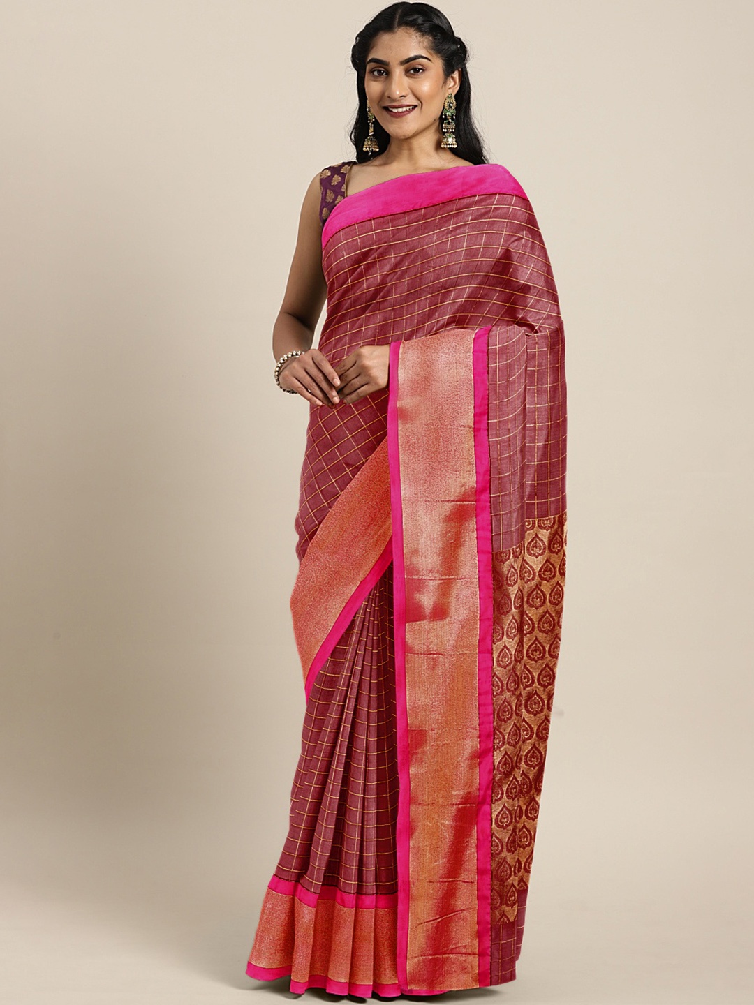 

Kalakari India Rust Red & Golden Checked Tissue Uppada Saree