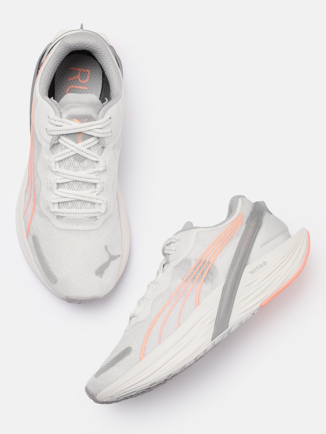 

Puma Women Grey Textured Run XX Nitro Wildwash Regular Running Shoes