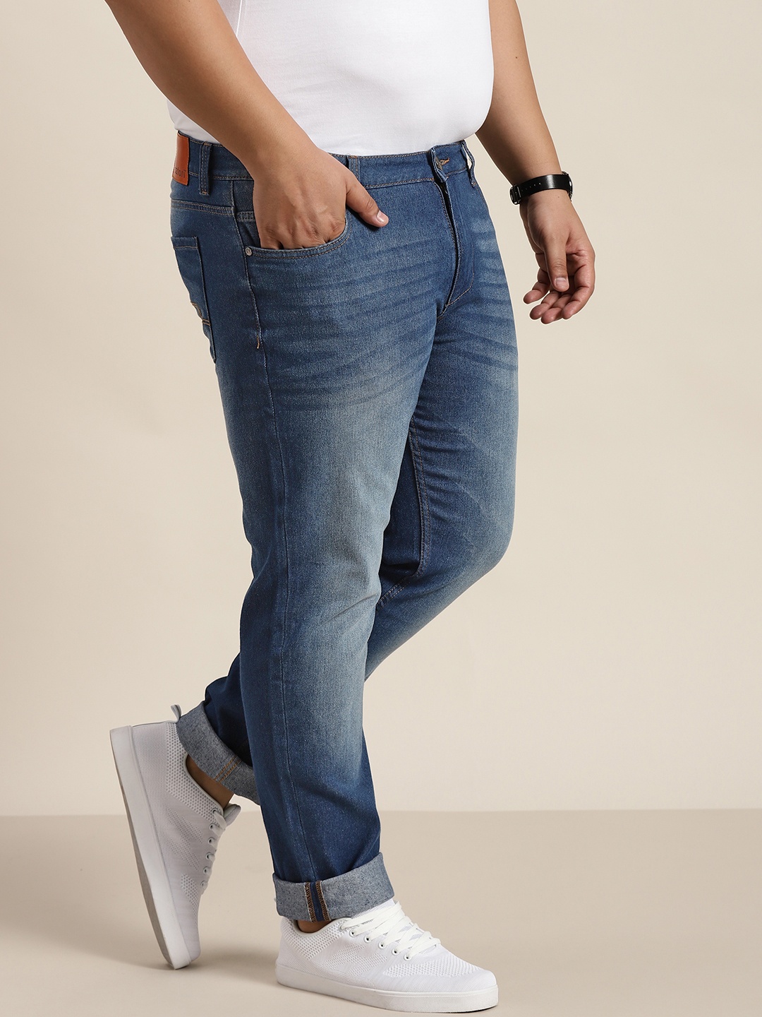

Sztori Men Plus Size Blue Slim Tapered Fit Light Fade Stretchable Jeans