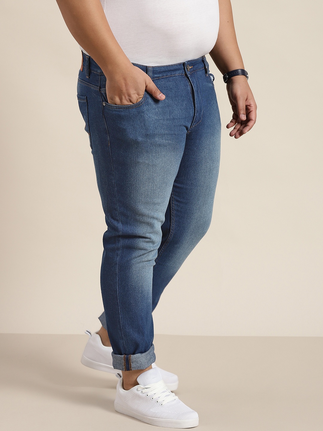 

Sztori Men Plus Size Blue Slim Tapered Fit Light Fade Stretchable Jeans