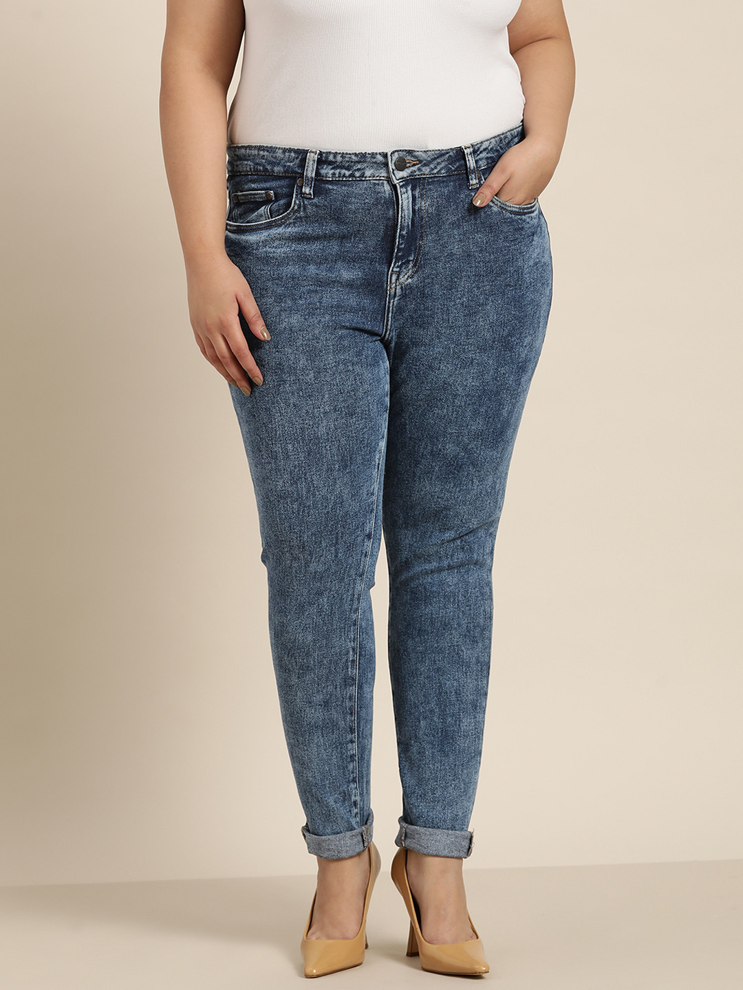 

Sztori Plus Size Women Skinny Fit Light Fade Stretchable Jeans, Navy blue