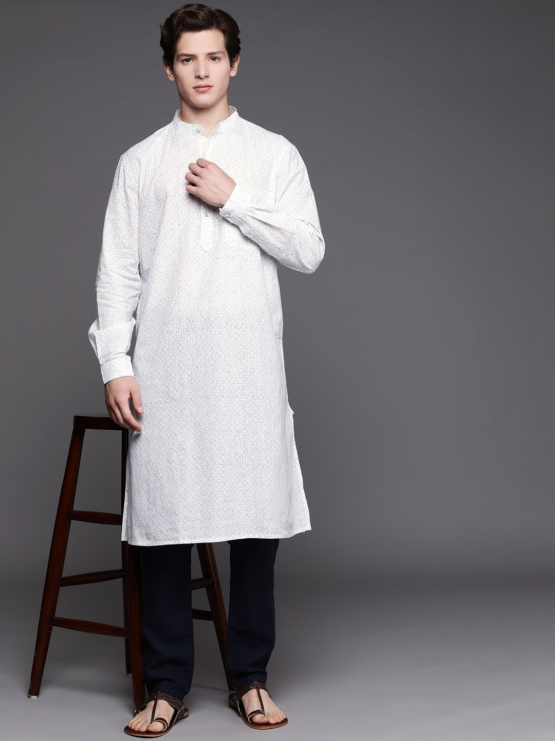 

Fabindia Men White & Navy Blue Handblock Print Pure Cotton Comfort Fit Straight Kurta