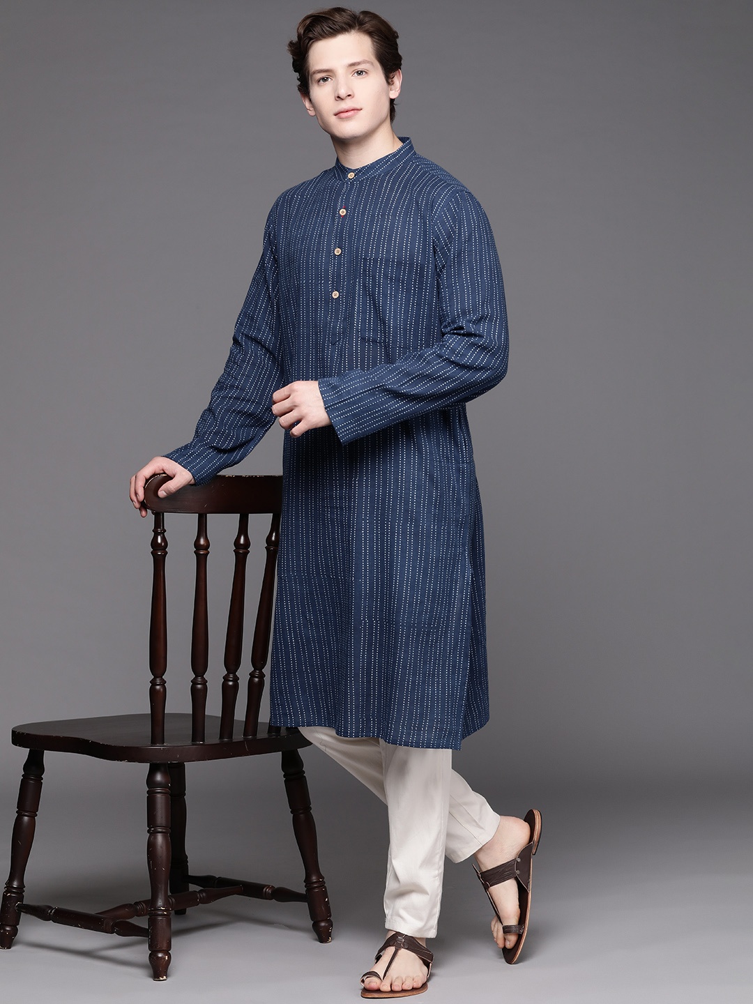 

Fabindia Men Navy Blue Striped Dabu Cotton Slim Kurta