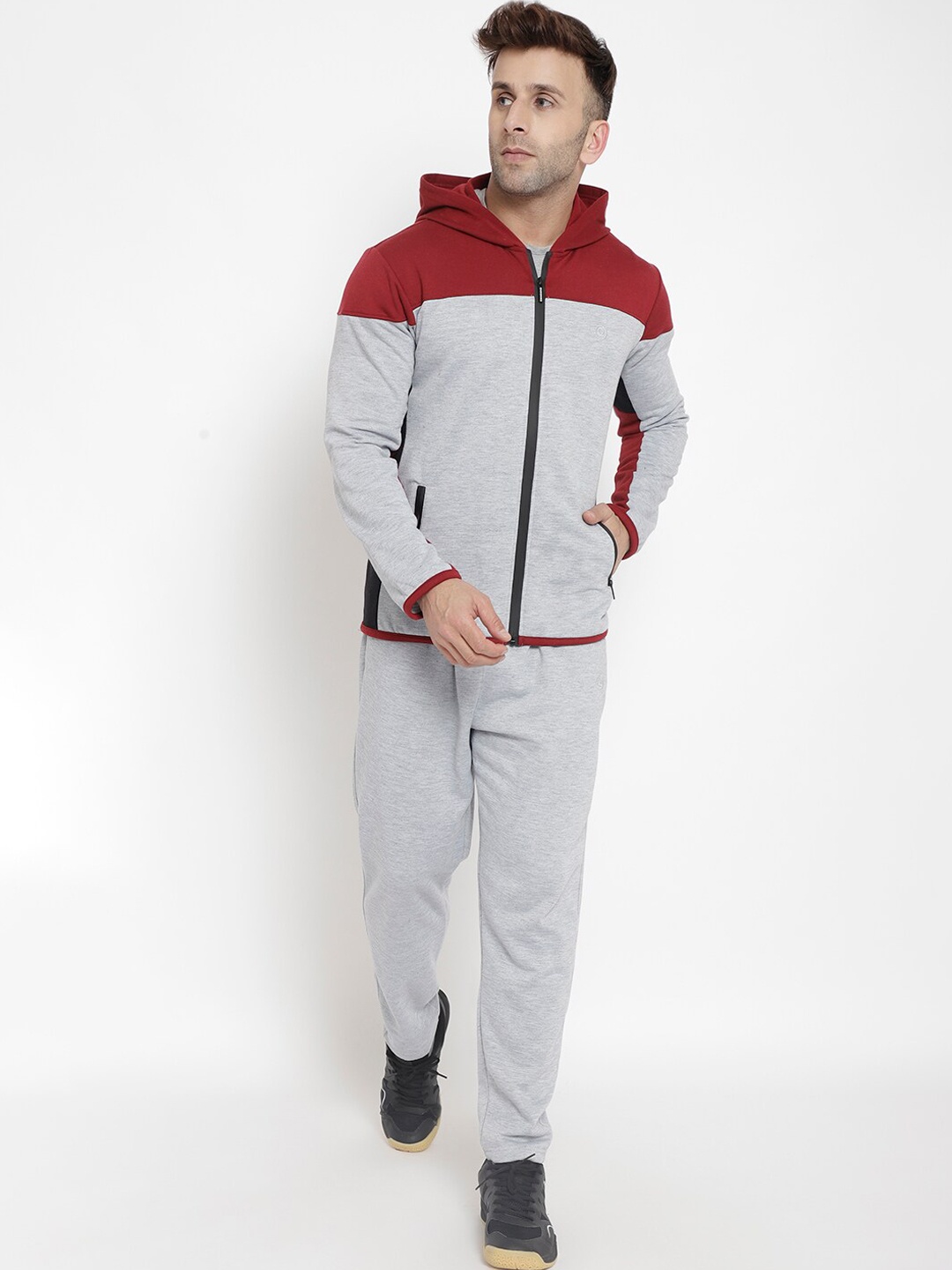 

Chkokko Men Grey & Maroon Colourblocked Cotton Hooded Tracksuit