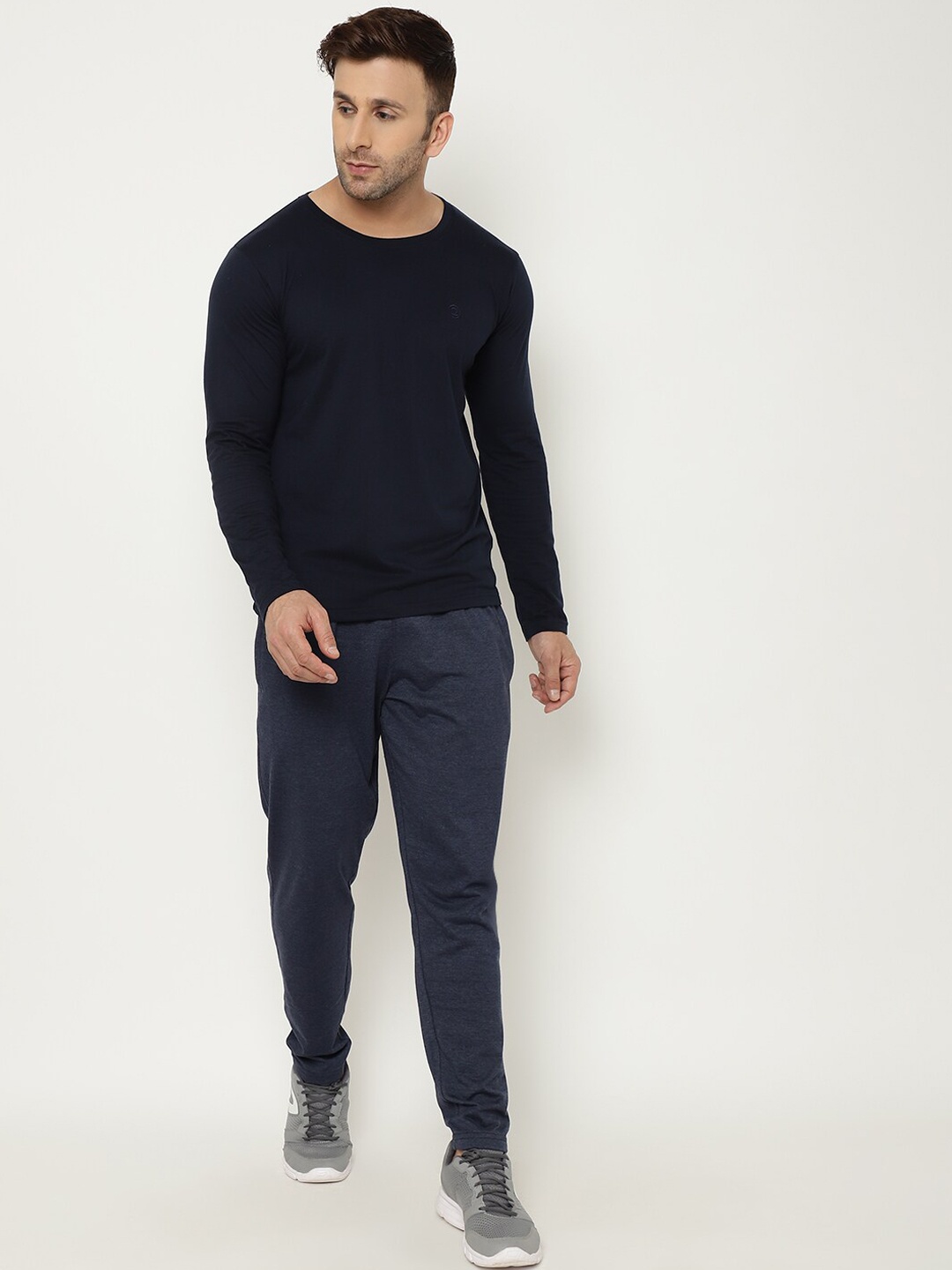 

Chkokko Men Navy Blue Solid Pure Cotton Tracksuit