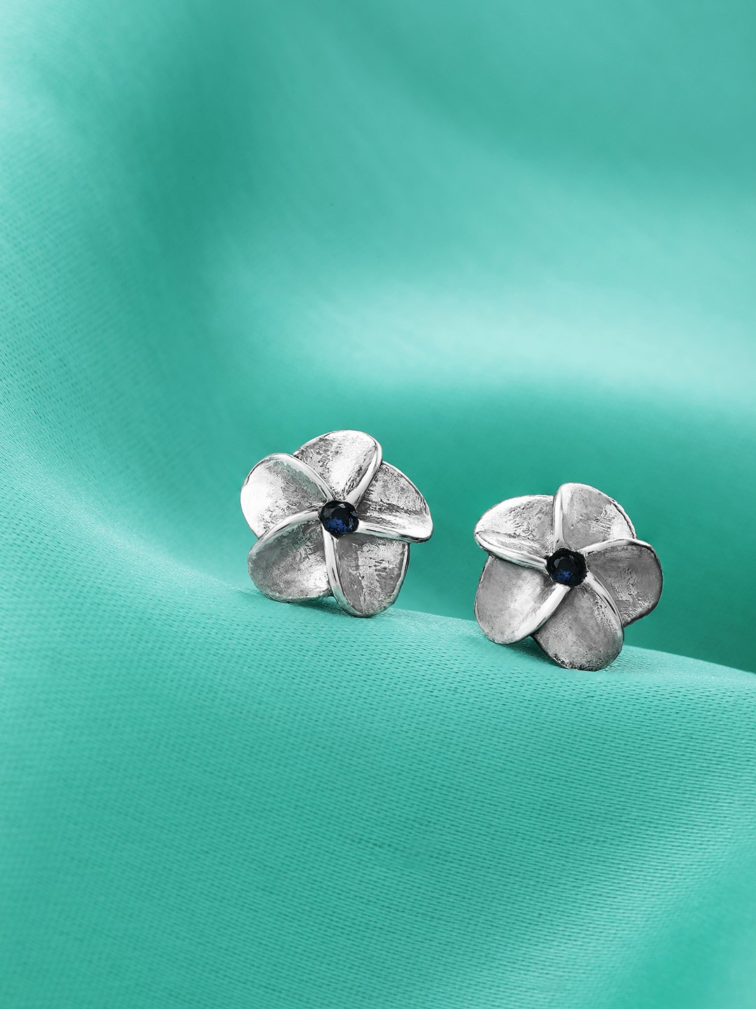 

AVNI by GIVA 925 Sterling Silver Oxidised Bloom Stud Earrings