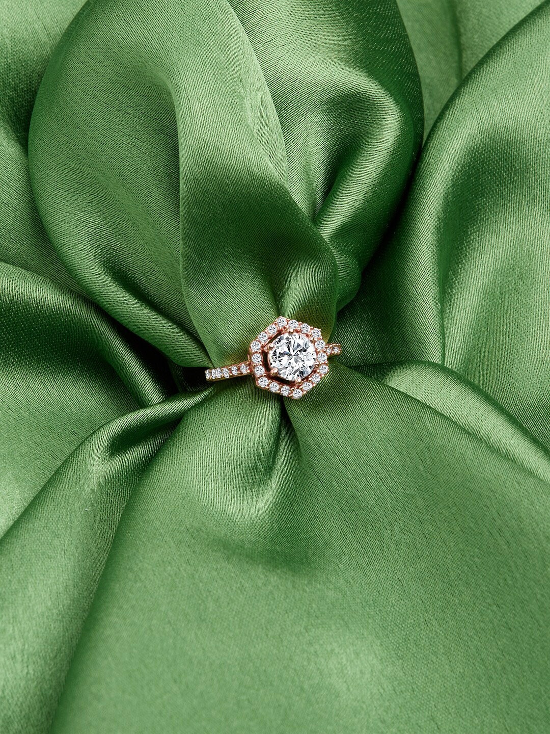 

GIVA 925 Sterling Silver Rose Gold Plated Zircon Royalty Ring
