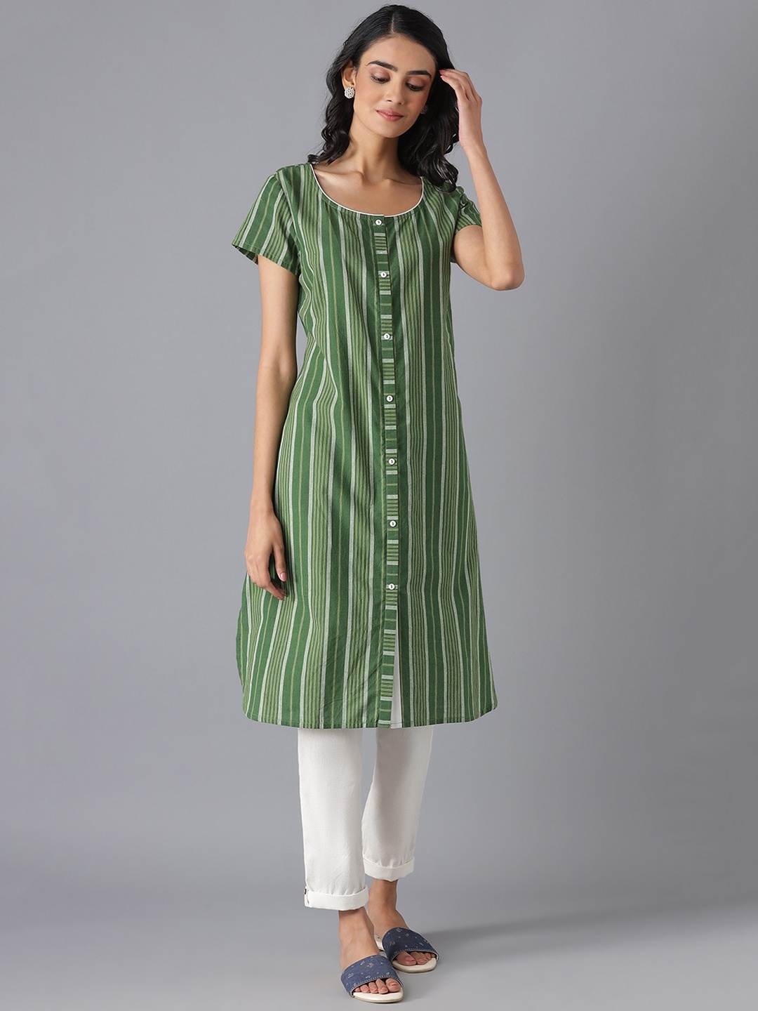 

AURELIA Women Green Striped Flared Sleeves Kurta