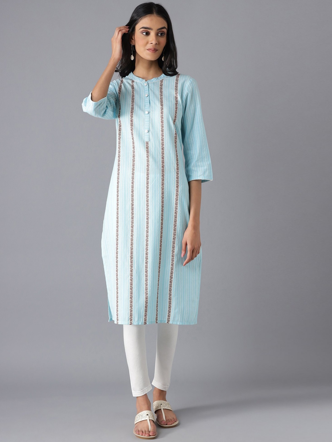 

AURELIA Women Blue Striped Keyhole Neck Thread Work Kurta