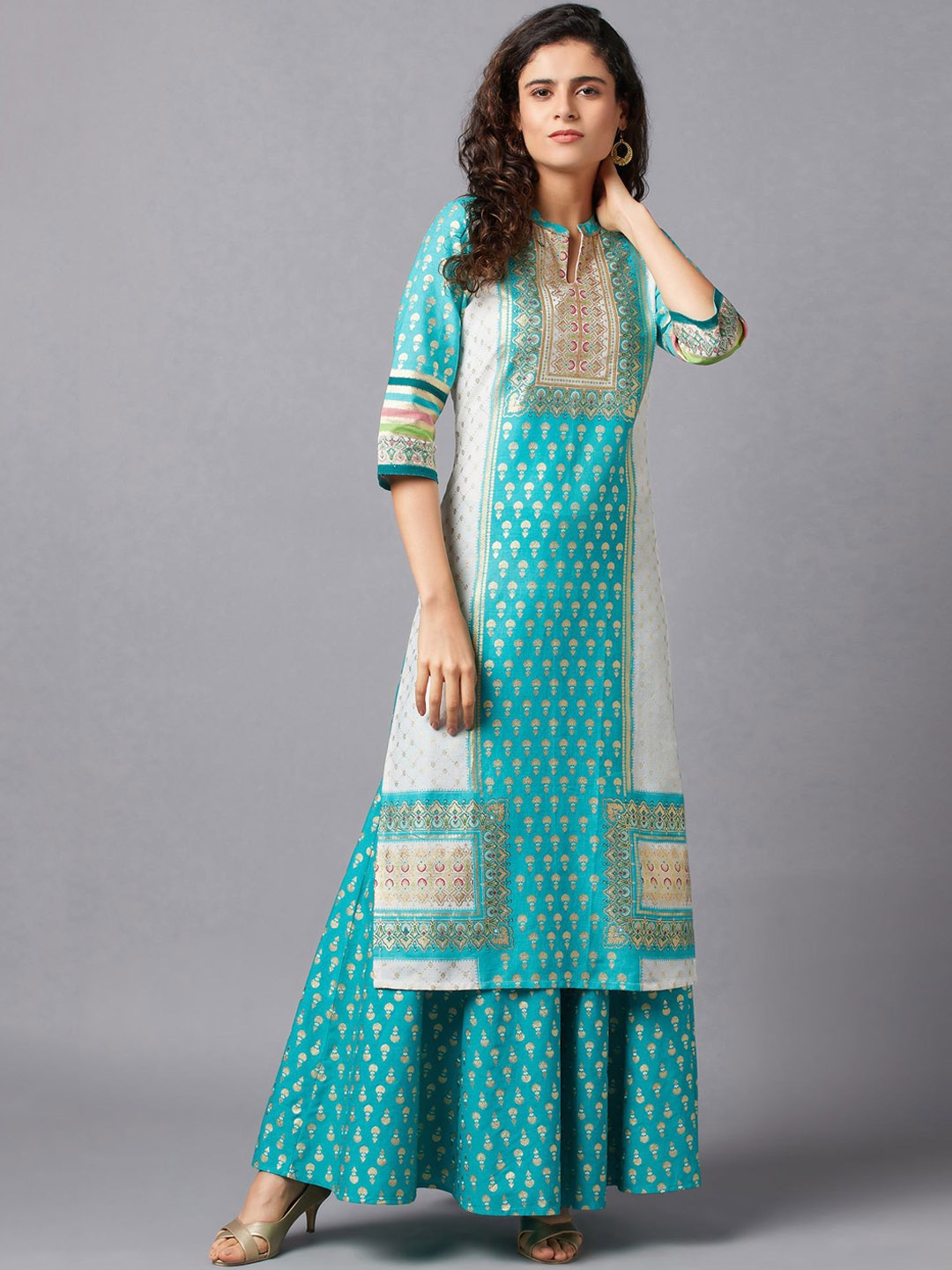 

AURELIA Women Green & Gold-Toned Ethnic Motifs Printed LIVA Kurta