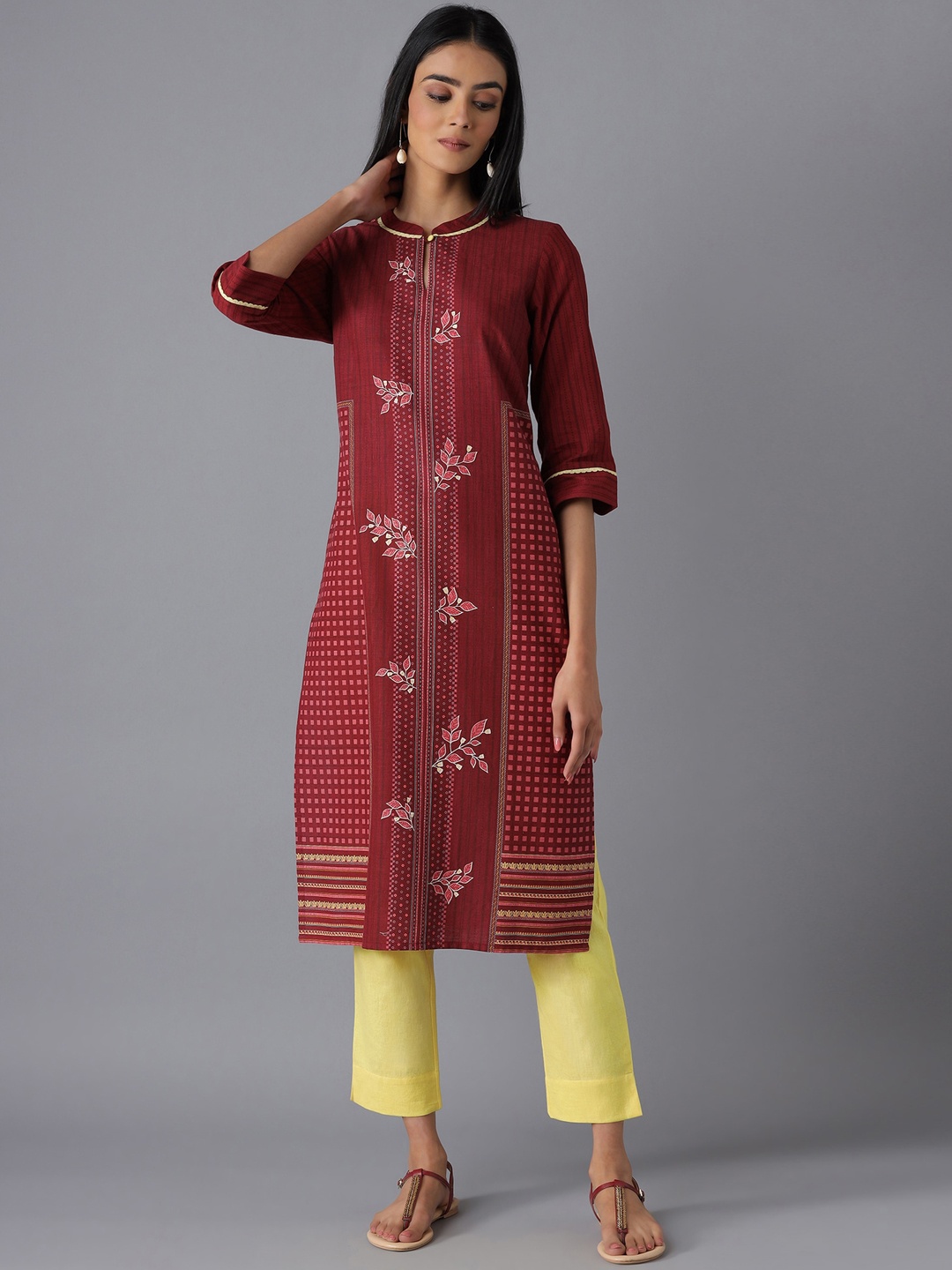 

AURELIA Women Red Ethnic Motifs Printed Thread Work Kurta