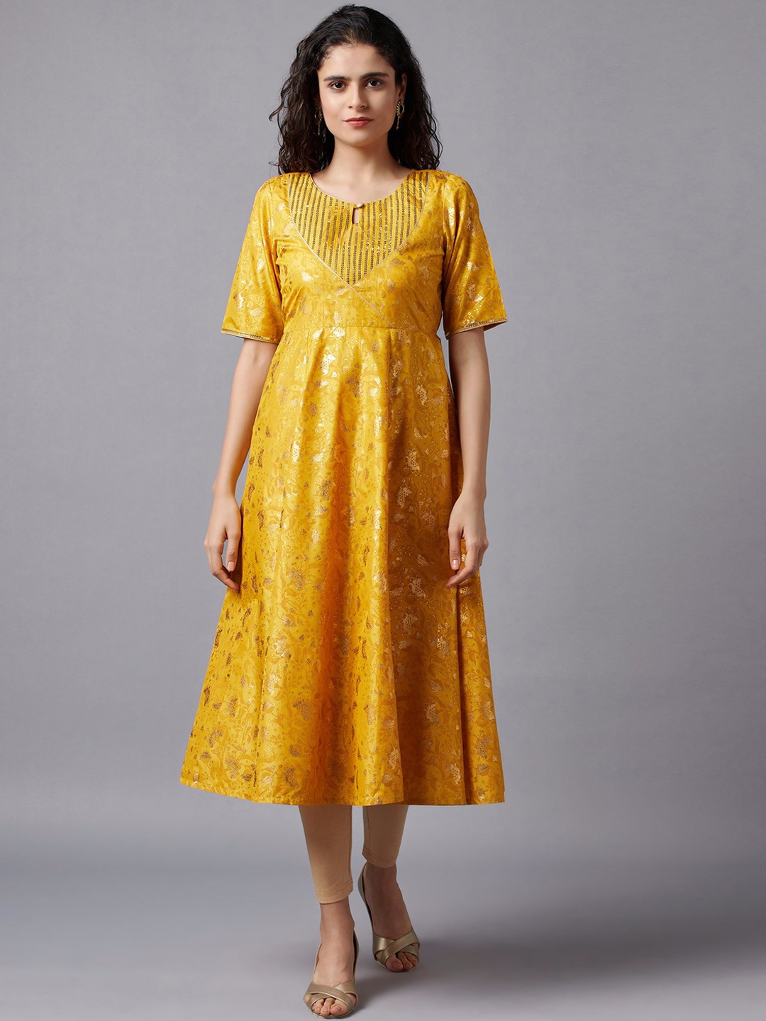 

AURELIA Women Yellow Printed Keyhole Neck Regular Sleeves Anarkali Kurta