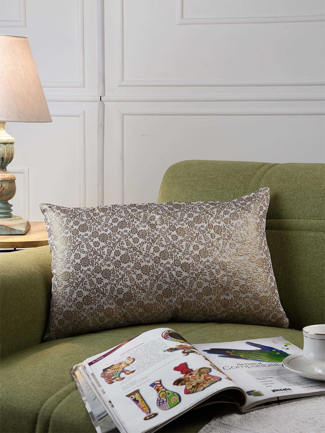 

MIAH Decor Grey & Gold-Toned Single 12"X20" Floral Rectangle Cushion Cover