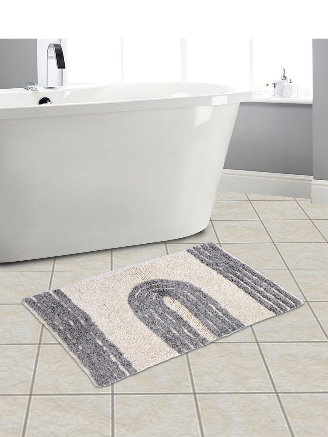 

eyda White & Grey Geometric Anti Skid Cotton Bath Rug