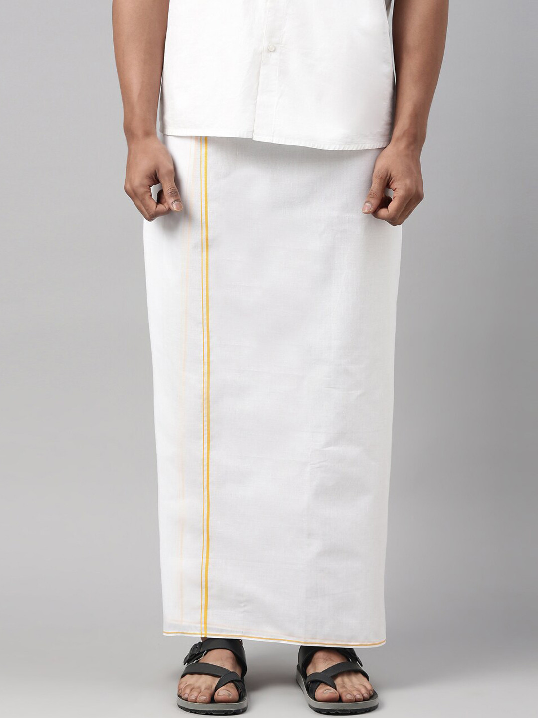 

WHITE HEART Men White Solid Cotton Dhoti