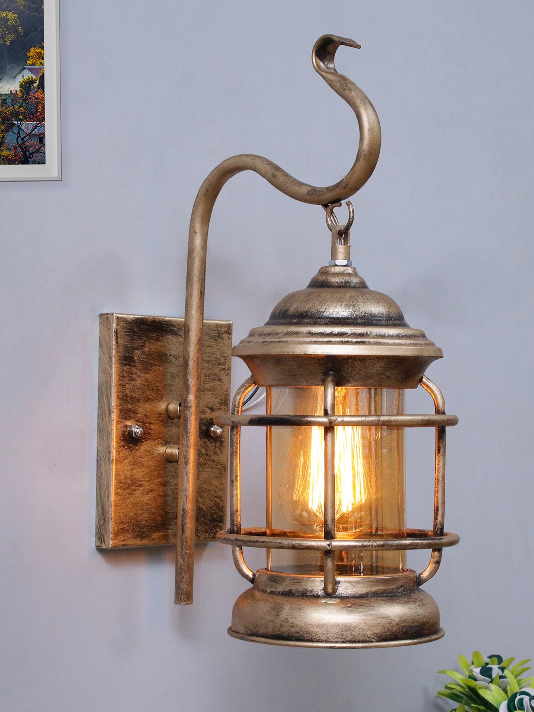 

Homesake Gold Toned Oil Rubbed Bronze Finish Wall Cage Cylinder