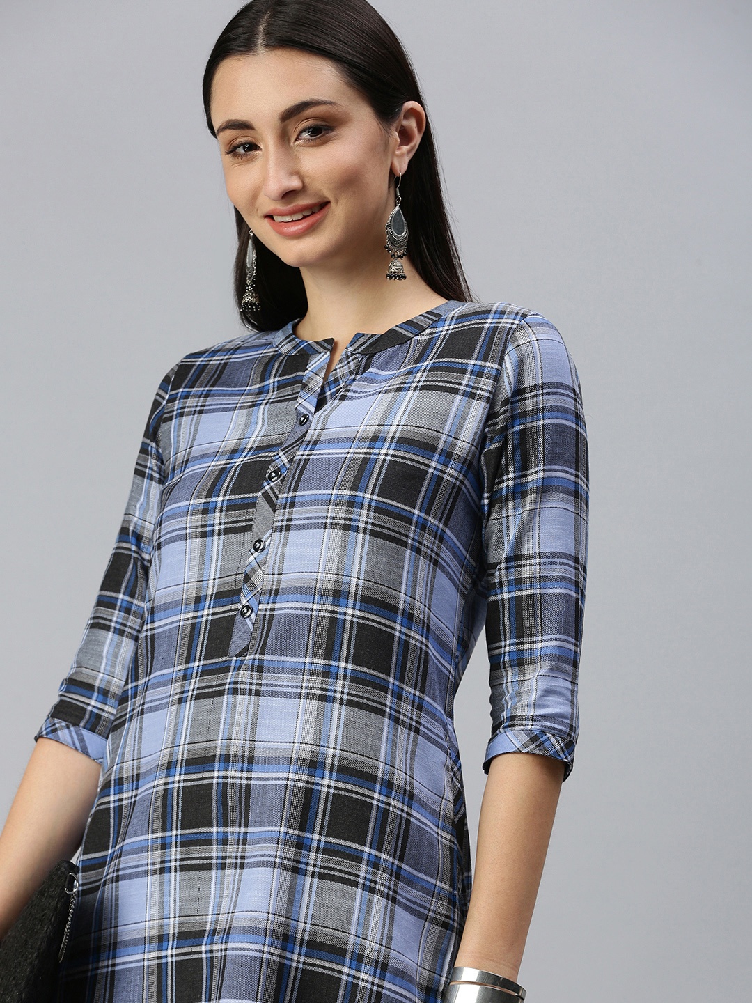 

ETIQUETTE Women Blue & Black Checked Kurta