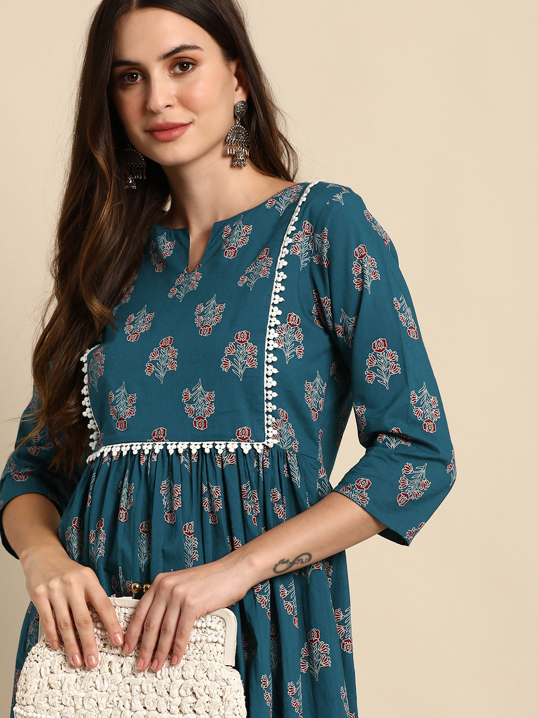 

Janasya Women Teal Ethnic Motifs Printed Kurta