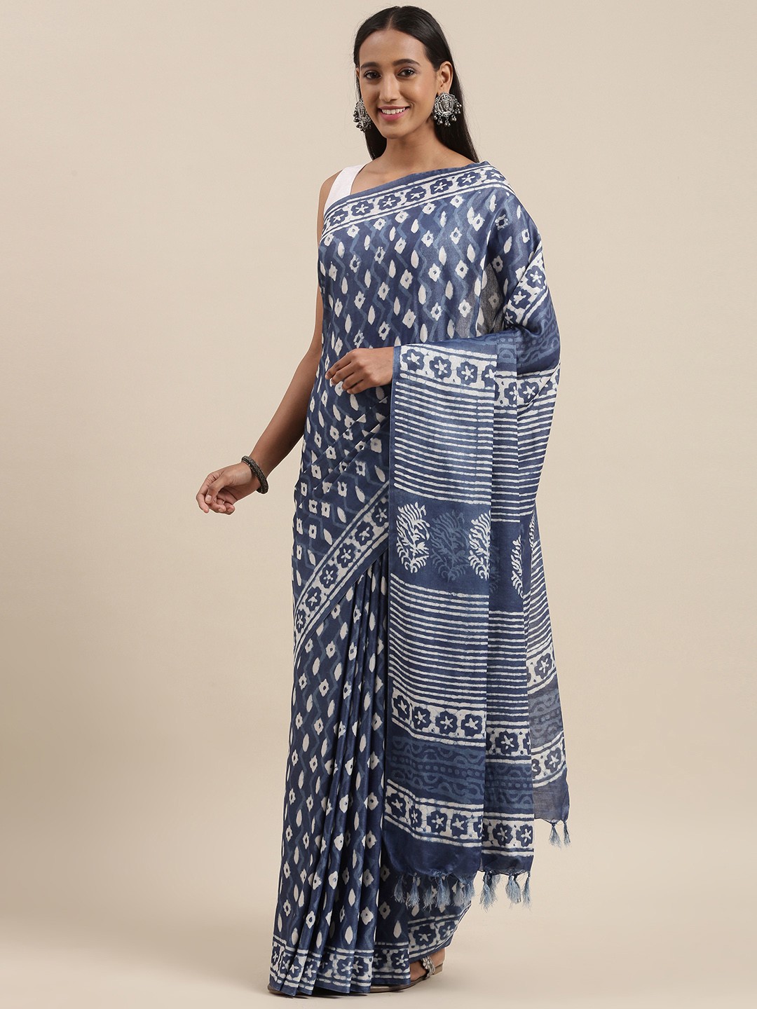 

swatika Navy Blue & White Ethnic Motifs Print Silk Blend Dabu Saree
