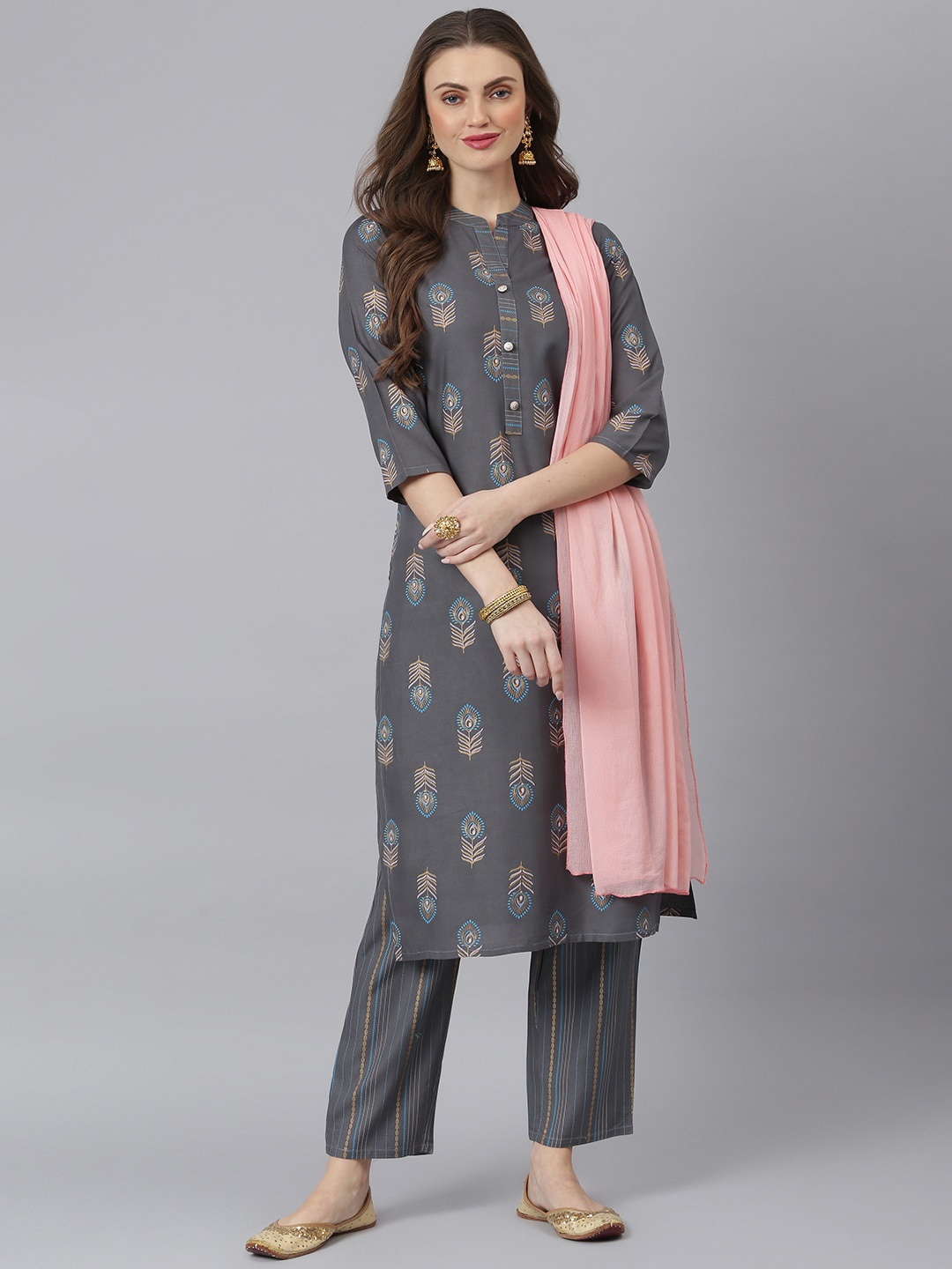 

Stylum Women Grey & Pink Ethnic Motifs Printed Kurta with Trousers & Dupatta