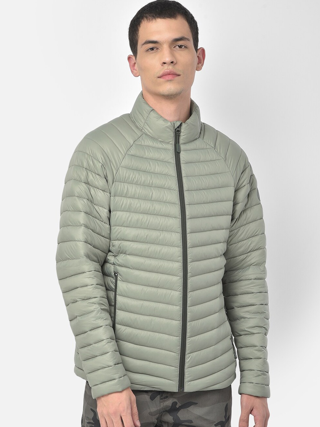 

Woodland Men Grey Water Resistant Longline Padded Jacket