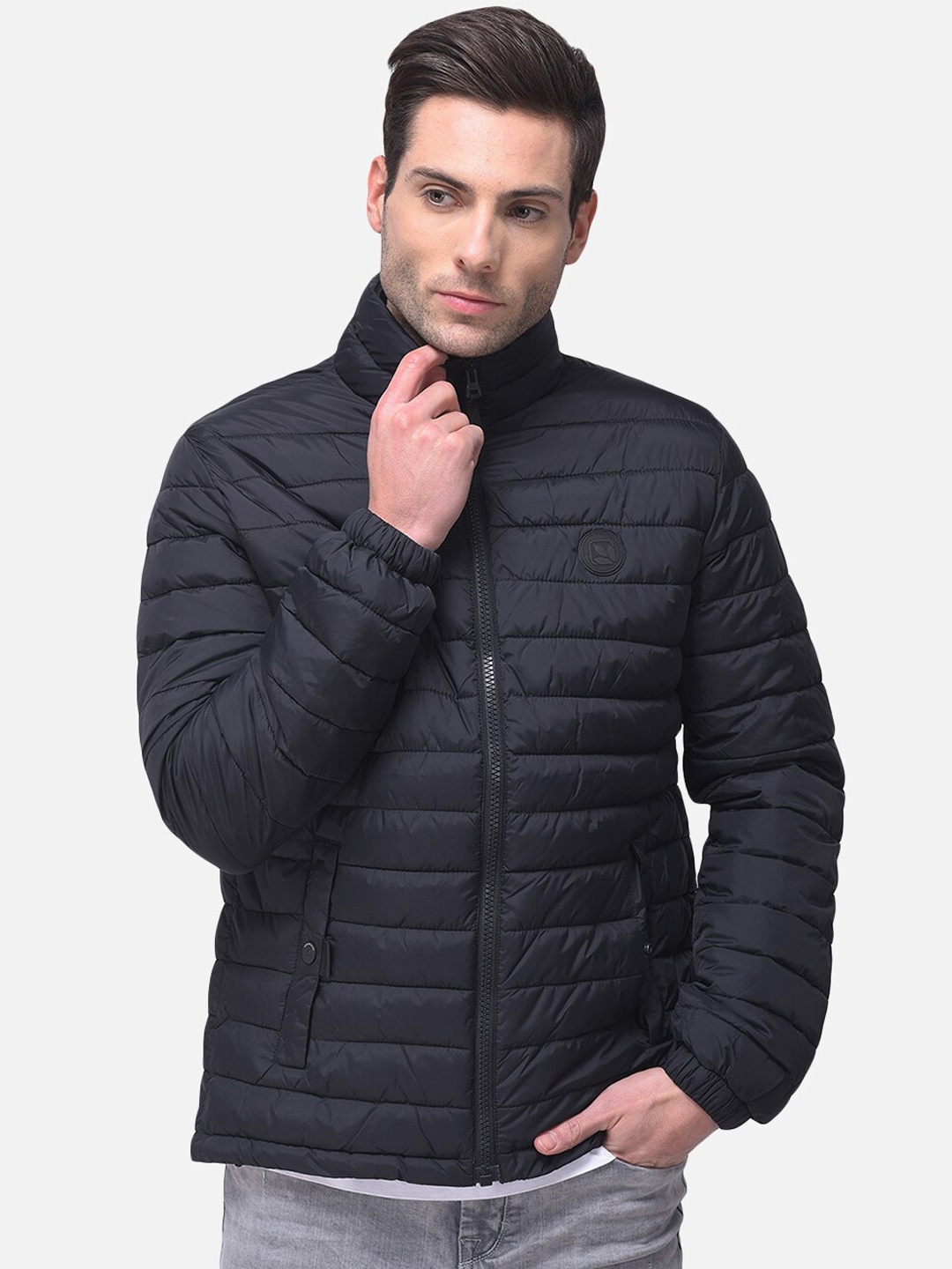 

Woodland Men Navy Blue Water Resistant Puffer Jacket