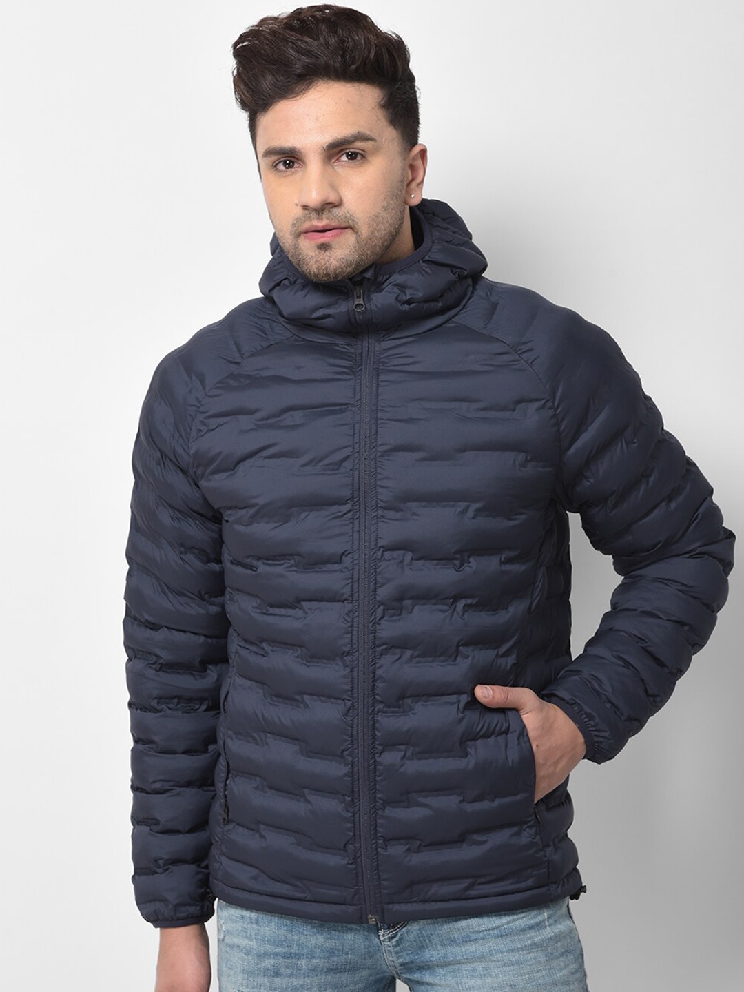 

Woodland Men Navy Blue Water Resistant Hooded Puffer Jacket