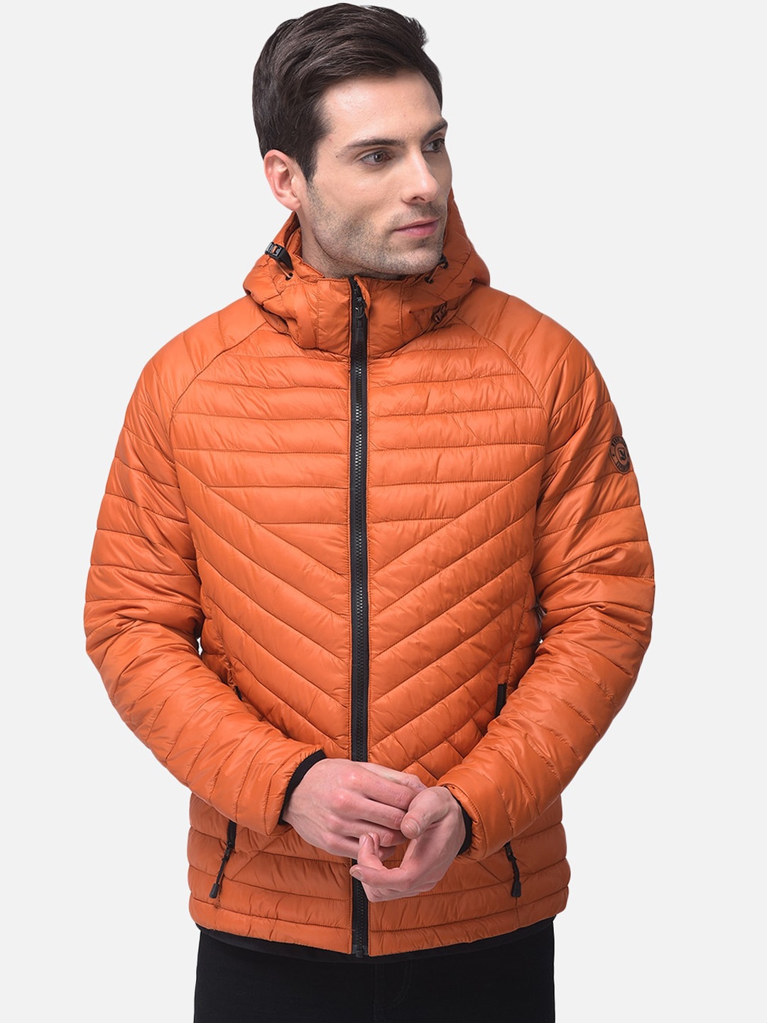 

Woodland Men Orange Solid Water Resistant Longline Padded Jacket
