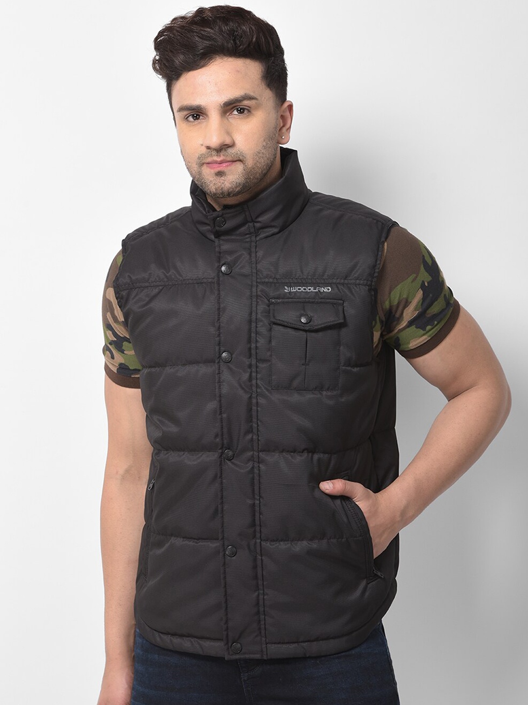 

Woodland Men Black Water Resistant Padded Jacket